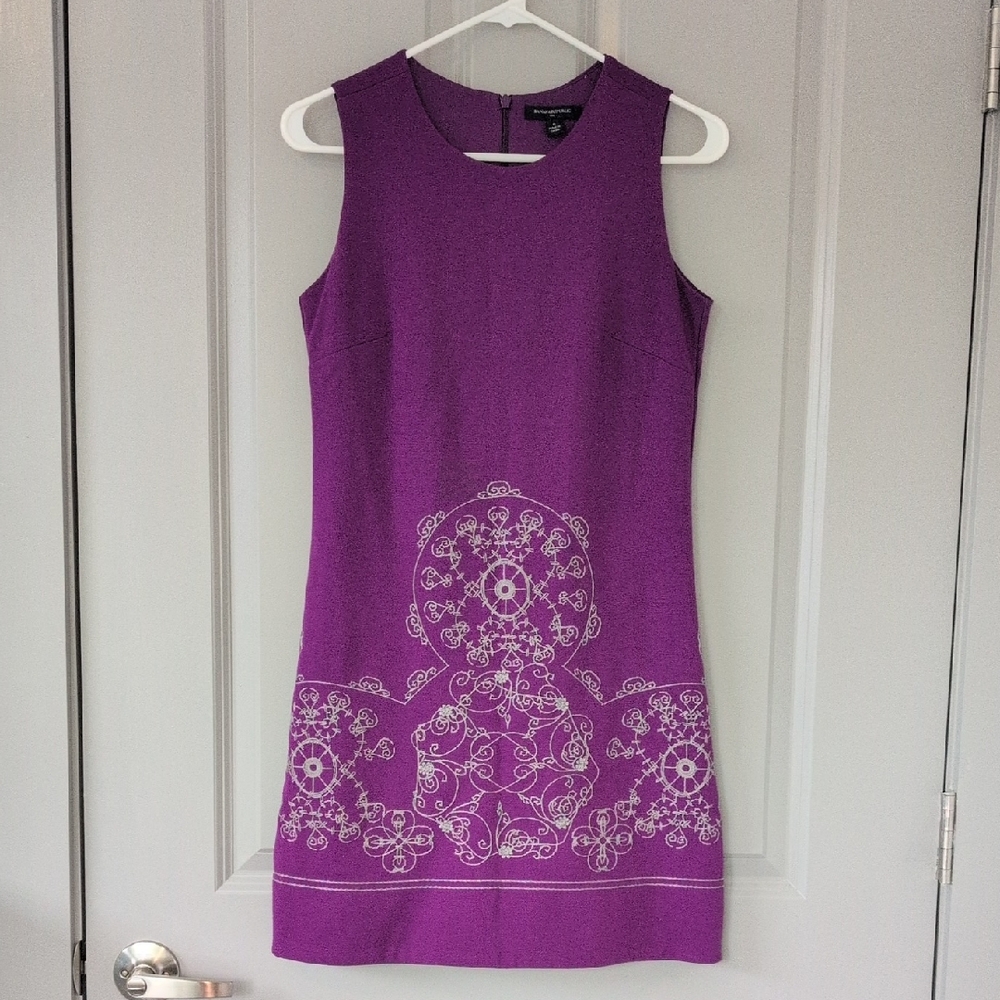Vintage Banana Republic Embroidered Sheath Dress
